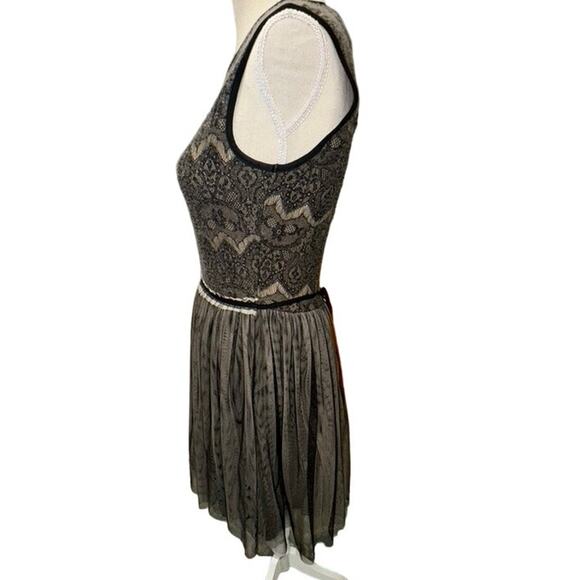 "Julienne W", Ballerina, Lace, Classy Goth, Black Fairy, Flutter,Dress, Size XS - Picture 3 of 8